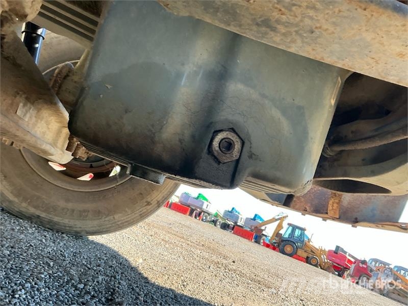 Freightliner FL70 6x4 Vacuum Tanker Truck Комбі/Вакуумні вантажівки
