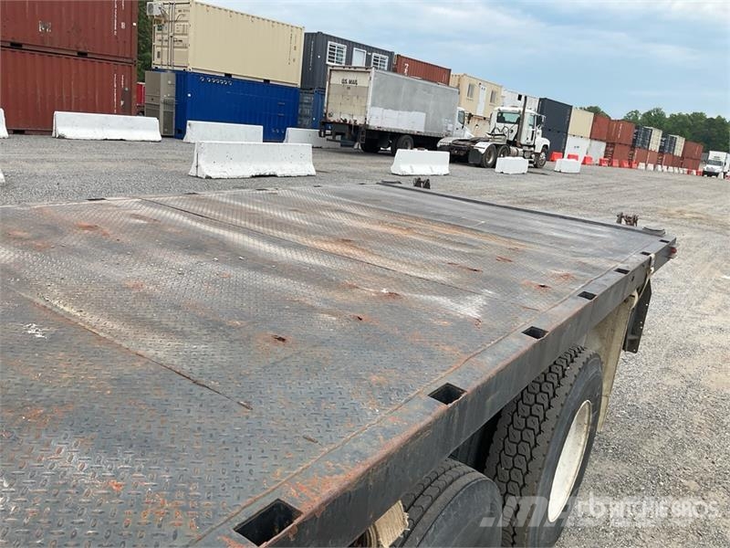 Freightliner FL80 Flatbed Truck (Glider Kit) Tovornjaki s kesonom/platojem