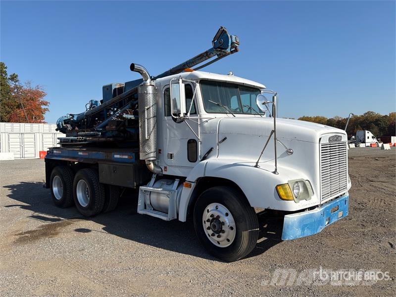 Freightliner FLD112 6x4 Pressure Digger 건설 장비 - 기타