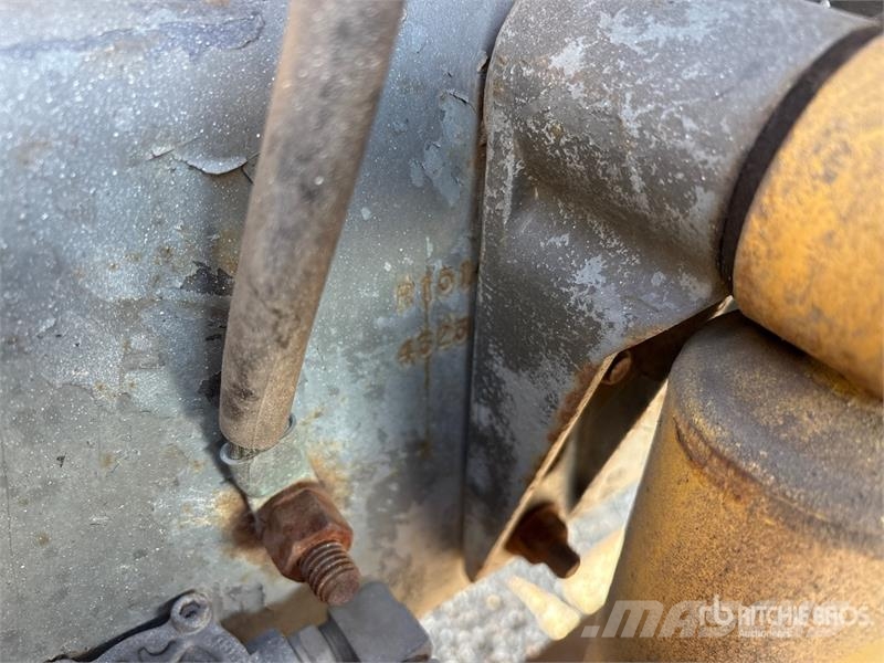 Freightliner FLD112 6x4 Pressure Digger 건설 장비 - 기타