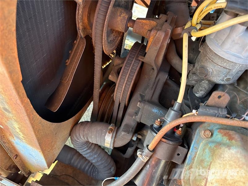 Freightliner FLD112 6x4 Pressure Digger 건설 장비 - 기타