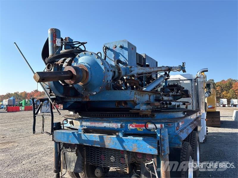 Freightliner FLD112 6x4 Pressure Digger 건설 장비 - 기타
