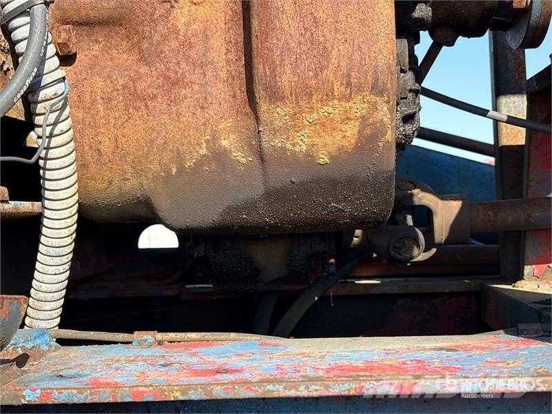 Freightliner FLD112 6x4 Pressure Digger 건설 장비 - 기타