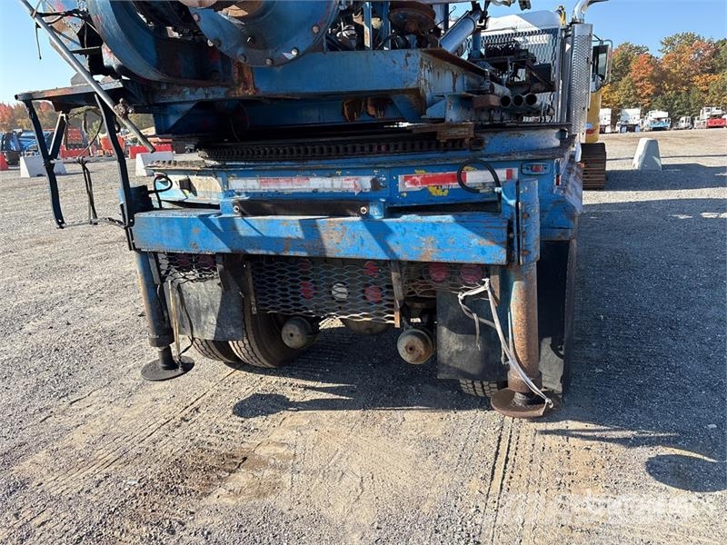 Freightliner FLD112 6x4 Pressure Digger 건설 장비 - 기타