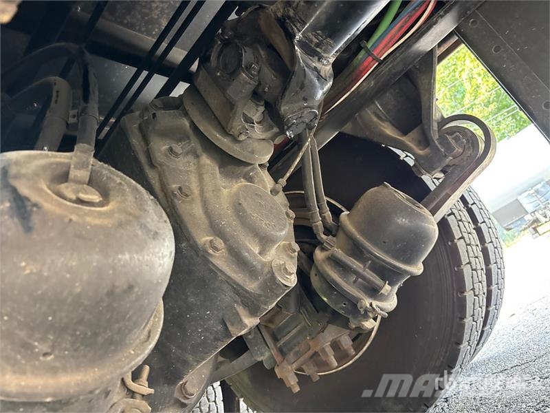 Freightliner IMT 2310 RCS K3 15366 lb Knuckle Boom on Freightl Kranwagen