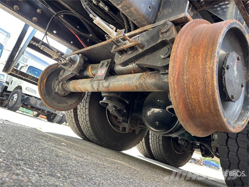 Freightliner IMT 2310 RCS K3 15366 lb Knuckle Boom on Freightl Crane trucks