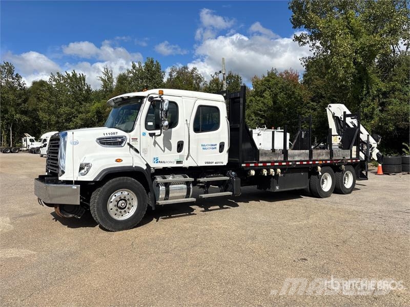 Freightliner IMT 2310 RCS K3 15366 lb Knuckle Boom on Freightl Crane trucks