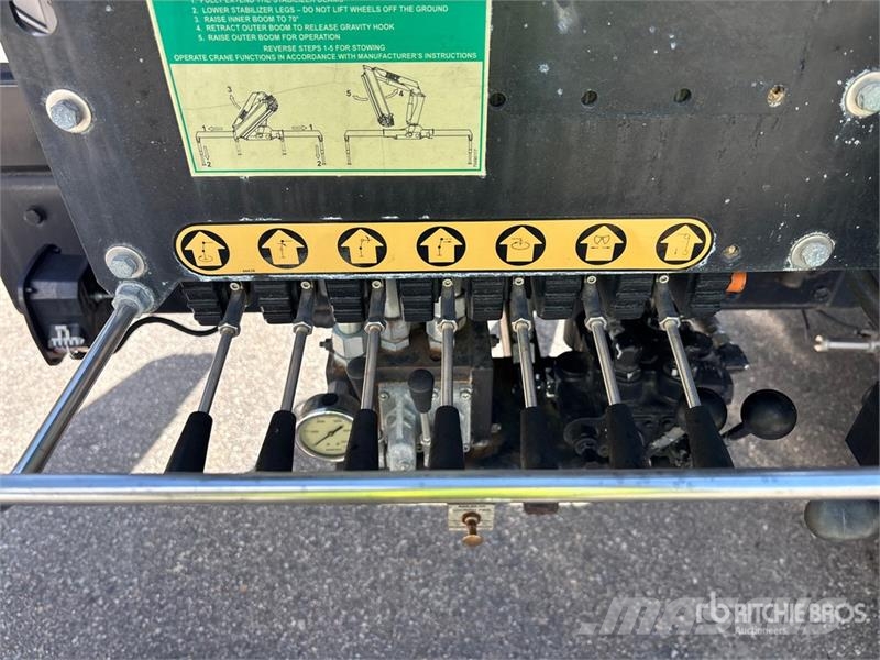 Freightliner IMT 2310 RCS K3 15366 lb Knuckle Boom on Freightl Crane trucks