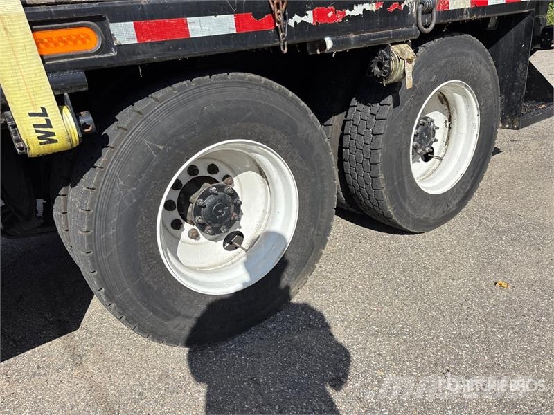 Freightliner IMT 2310 RCS K3 15366 lb Knuckle Boom on Freightl Crane trucks
