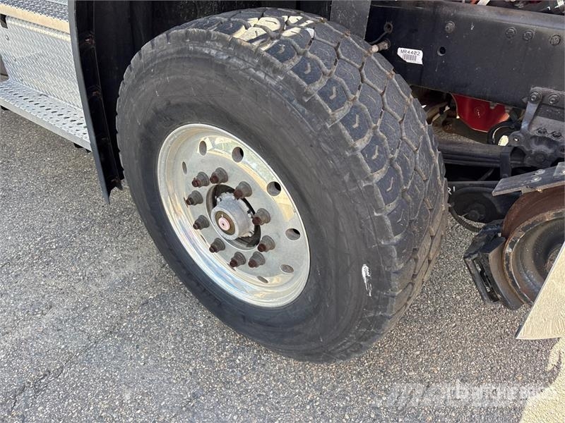Freightliner IMT 2310 RCS K3 15366 lb Knuckle Boom on Freightl Crane trucks