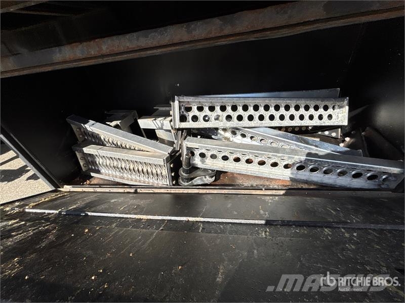 Freightliner IMT 2310 RCS K3 15366 lb Knuckle Boom on Freightl Crane trucks