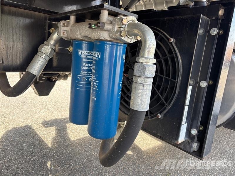 Freightliner IMT 2310 RCS K3 15366 lb Knuckle Boom on Freightl Crane trucks