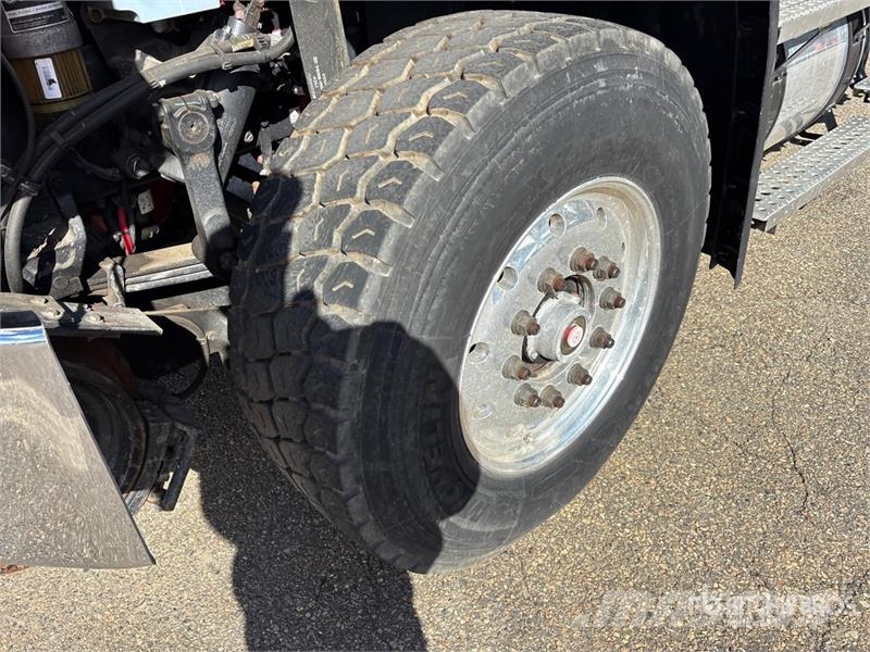 Freightliner IMT 2310 RCS K3 15366 lb Knuckle Boom on Freightl Crane trucks