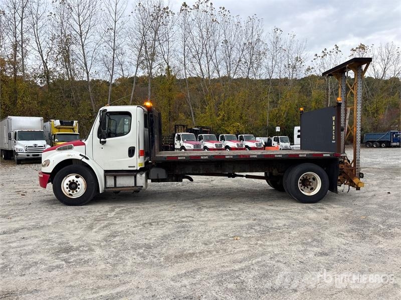 Freightliner M2 106 Komunalna vozila