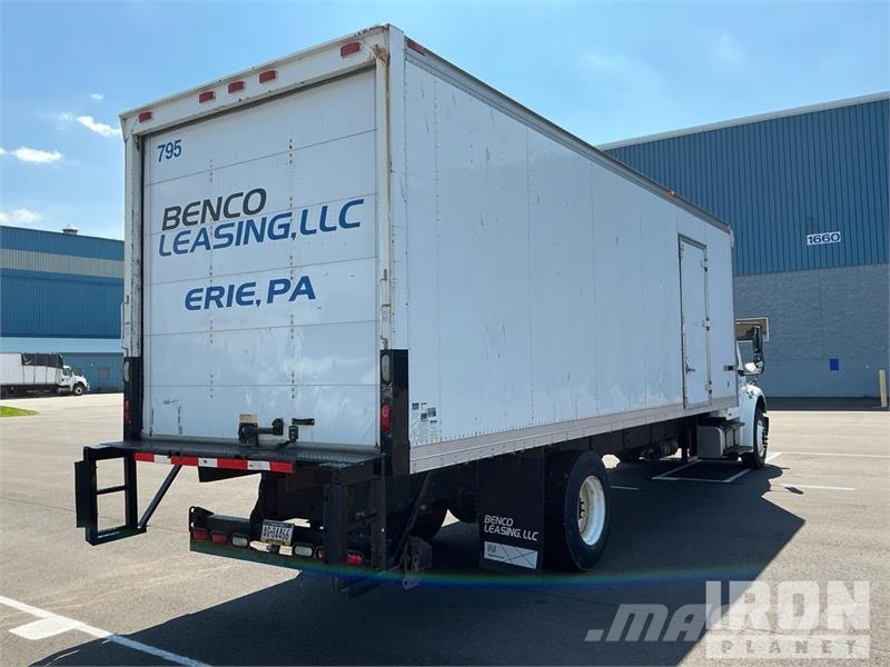 Freightliner M2 106 Camion Fourgon