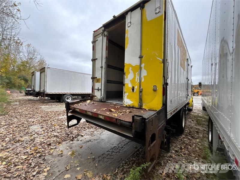 Freightliner M2 106 Tovornjaki hladilniki