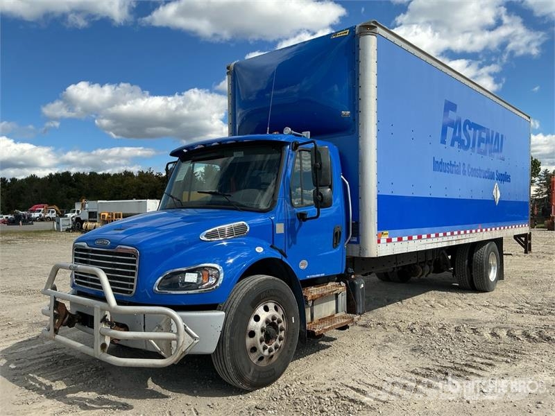 Freightliner M2 106 Furgons