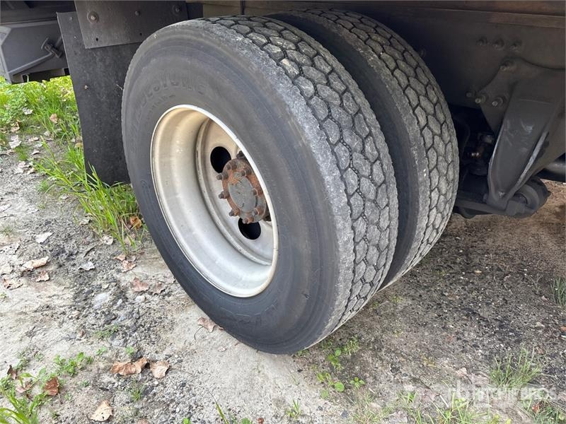 Freightliner M2 106 Isotermos y frigoríficos