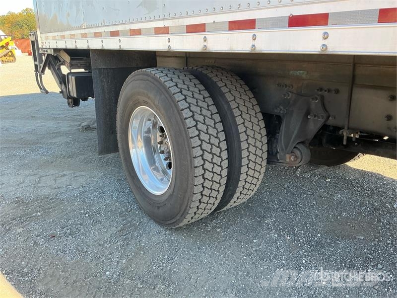 Freightliner M2 106 Koelwagens