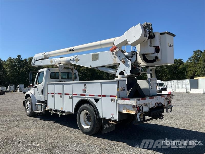 Freightliner M2 106 Truck mounted platforms