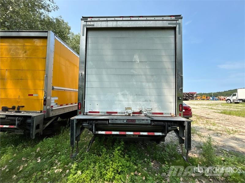 Freightliner M2 106 Isotermos y frigoríficos