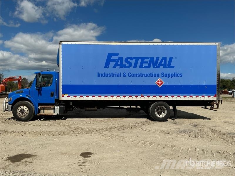 Freightliner M2 106 Tovornjaki zabojniki