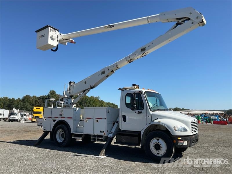 Freightliner M2 106 Truck mounted platforms