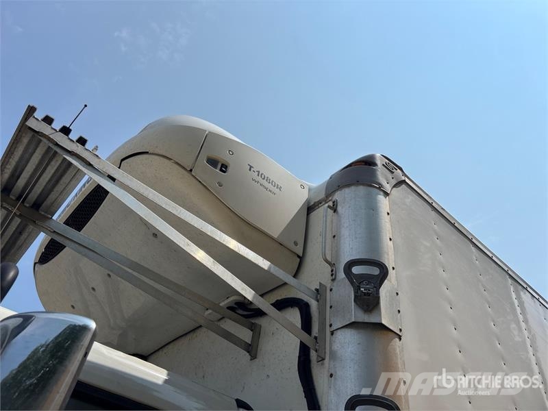 Freightliner M2 106 Isotermos y frigoríficos