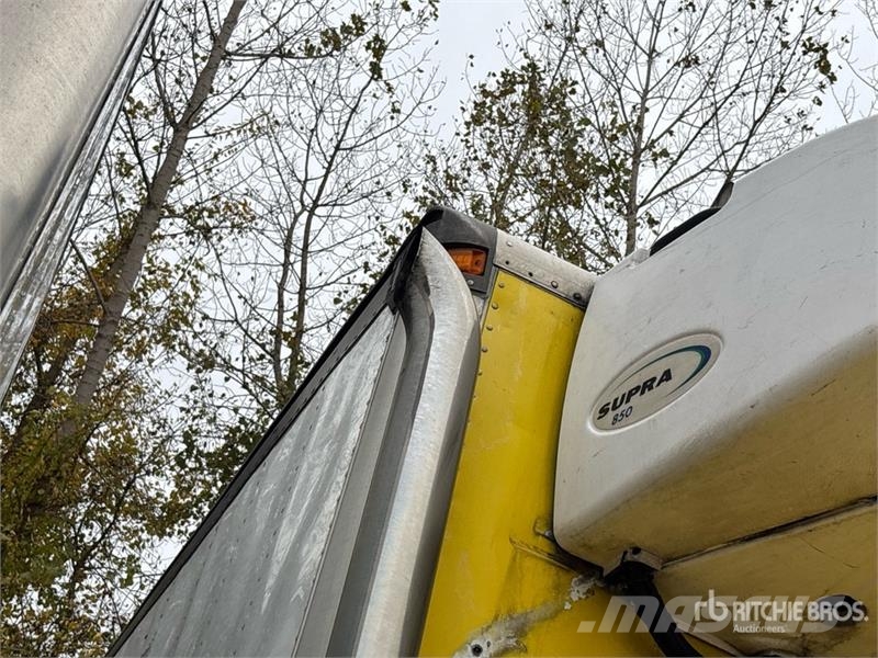 Freightliner M2 106 Рефрижератори