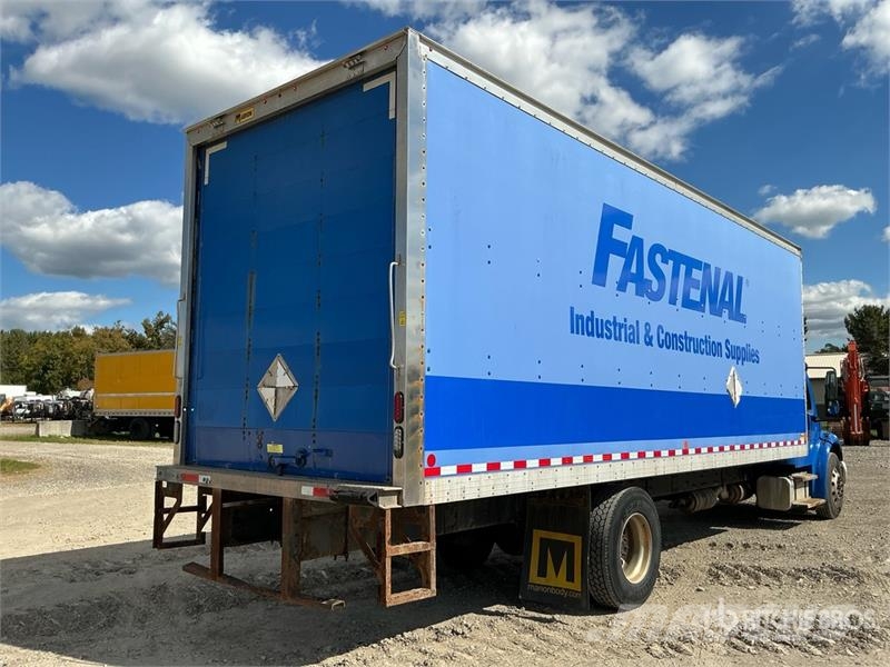 Freightliner M2 106 Furgons