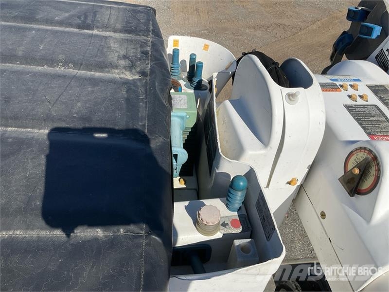 Freightliner M2 106 Truck mounted platforms