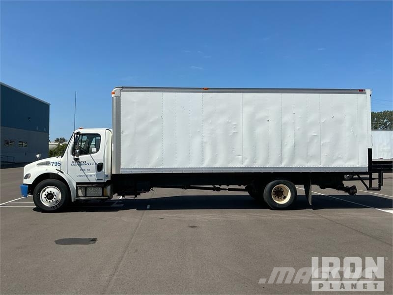 Freightliner M2 106 Camion Fourgon