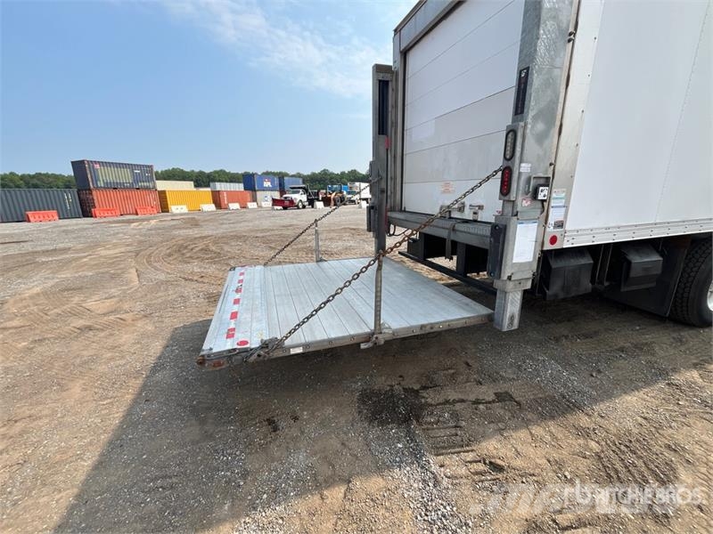 Freightliner M2 106 Isotermos y frigoríficos