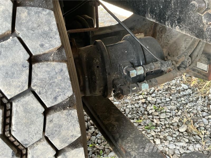 Freightliner M2 106 Sanduk kamioni