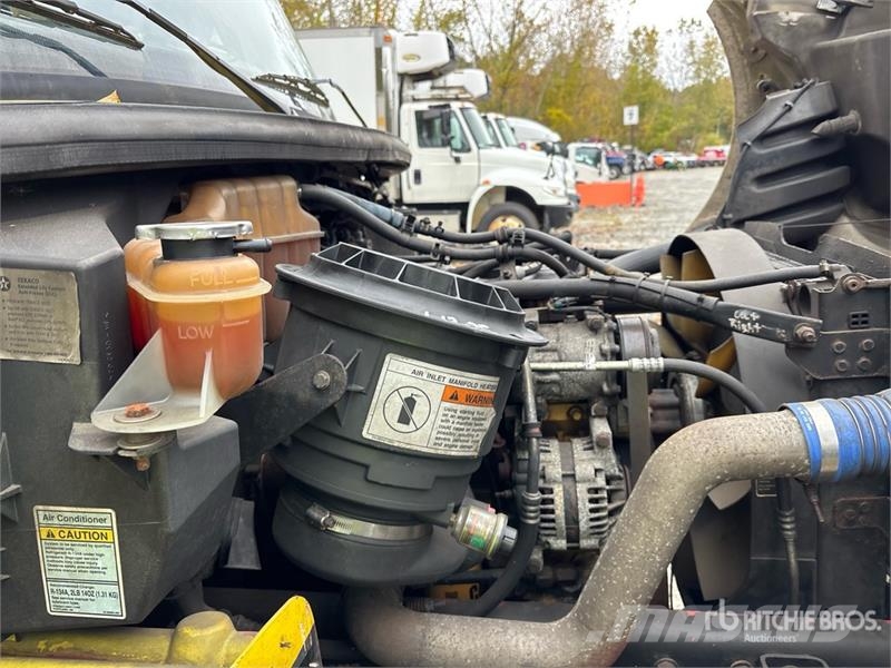 Freightliner M2 106 Рефрижератори