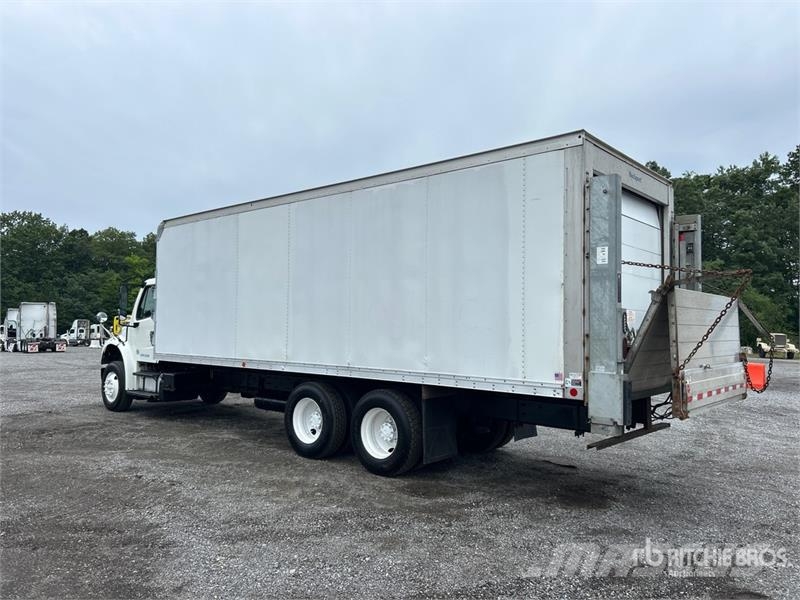 Freightliner M2 106 شاحنات بدرجة حرارة قابلة للضبط