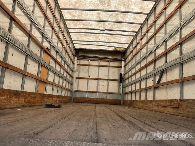 Freightliner M2 106 Furgoonautod