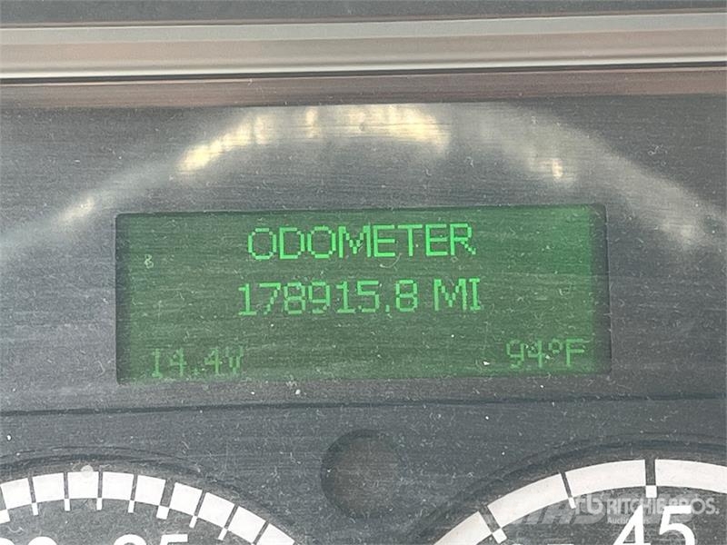 Freightliner M2 106 Isotermos y frigoríficos