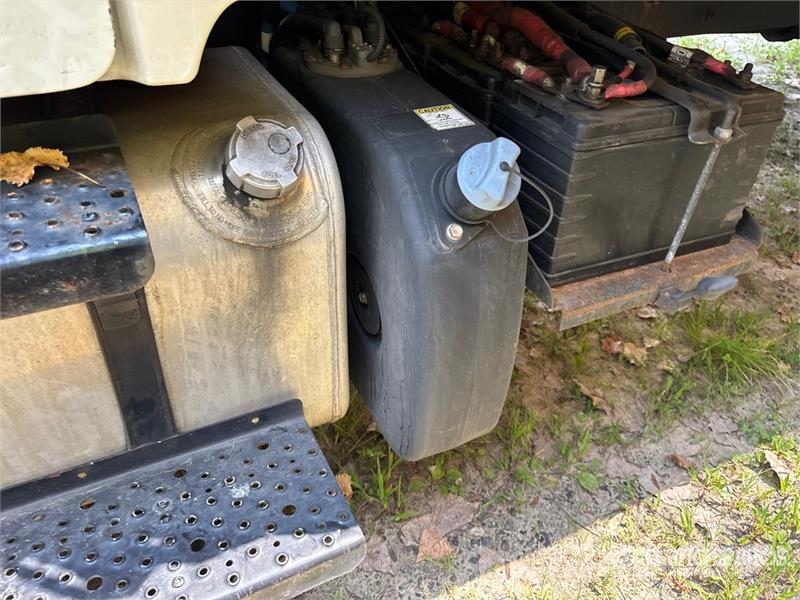 Freightliner M2 106 Isotermos y frigoríficos