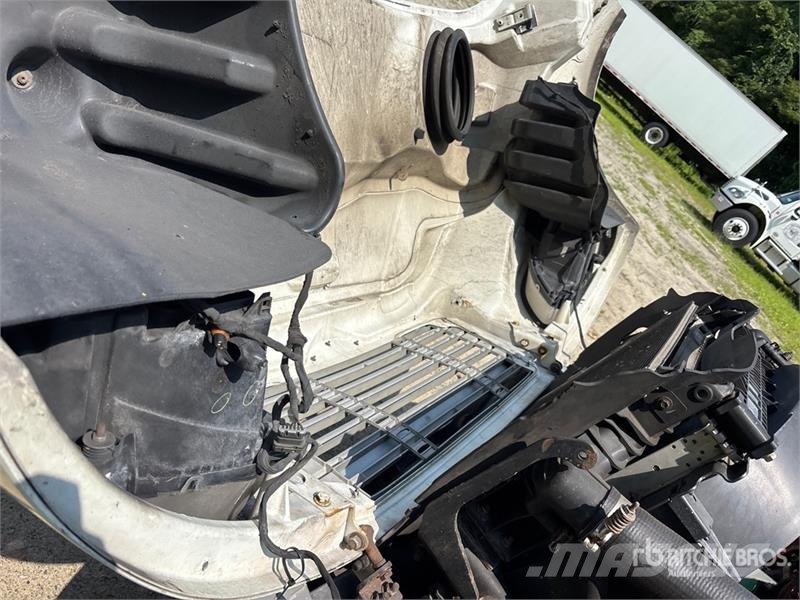 Freightliner M2 106 Isotermos y frigoríficos