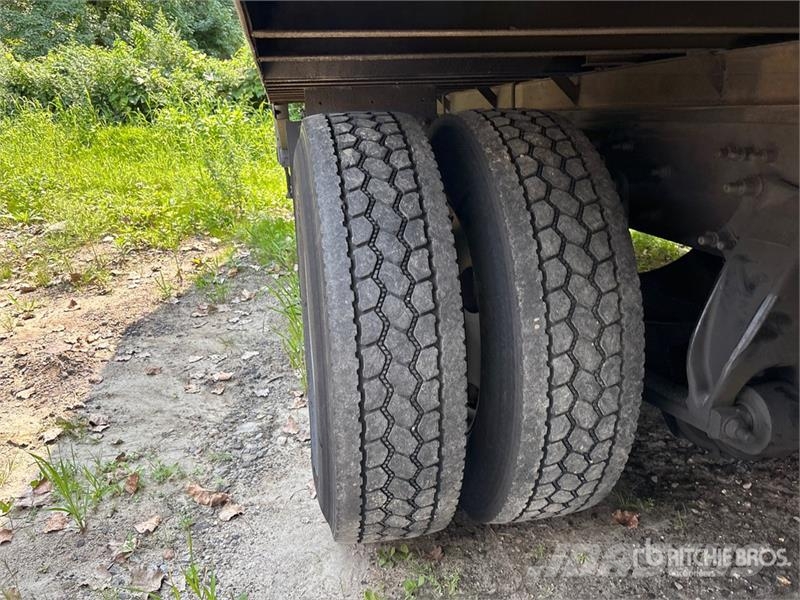 Freightliner M2 106 Isotermos y frigoríficos