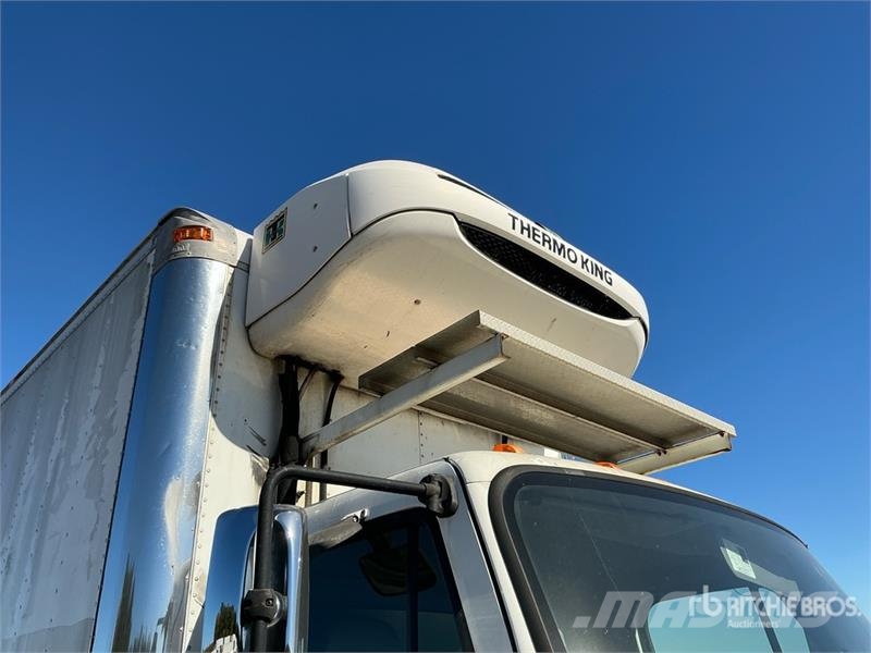 Freightliner M2 106 Koelwagens