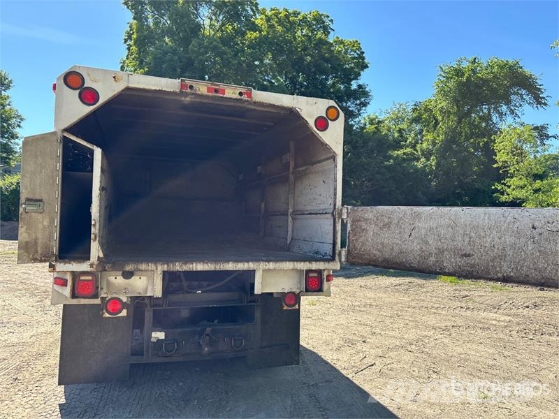 Freightliner M2 106 Camion pour copeaux de bois