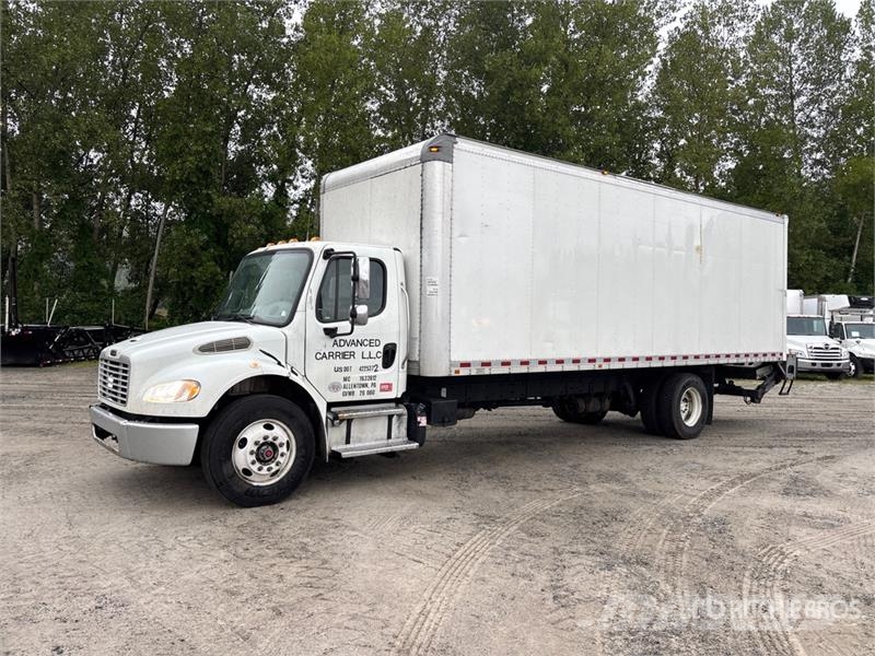Freightliner M2 106 Kapali kasa kamyonlar