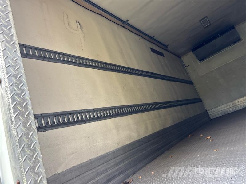 Freightliner M2 106 Рефрижератори