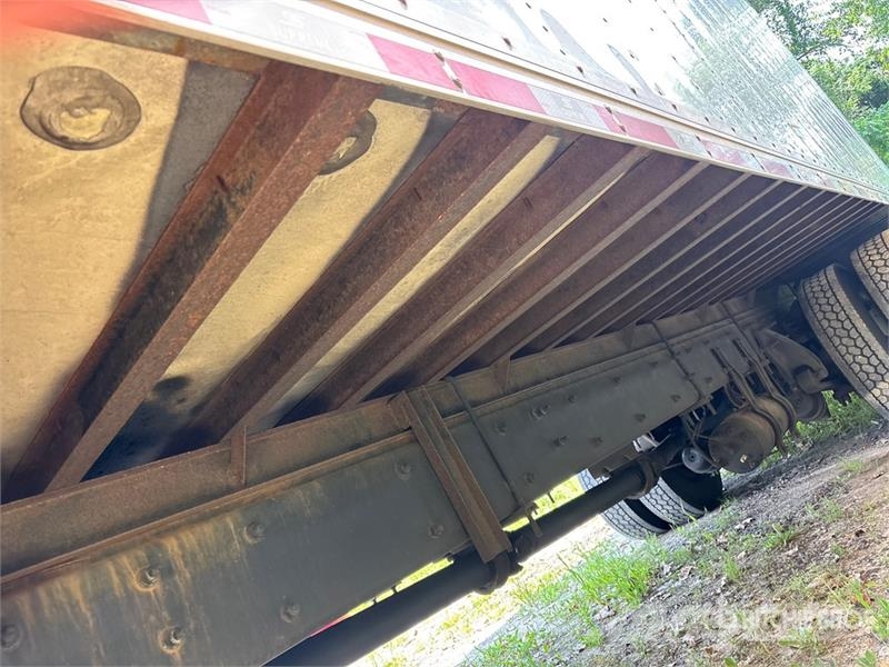 Freightliner M2 106 Isotermos y frigoríficos