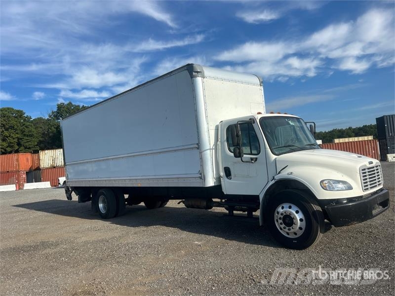Freightliner M2 106 Kofferaufbau