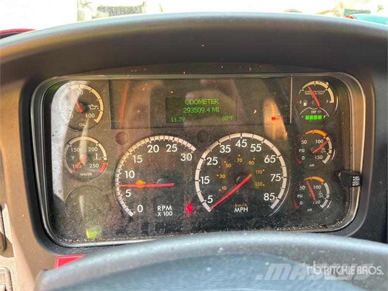 Freightliner M2 106 Isotermos y frigoríficos
