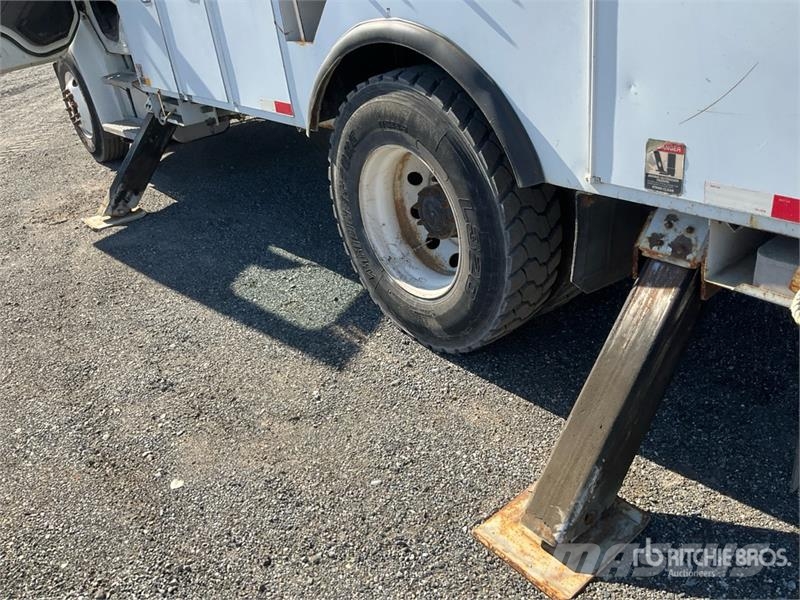 Freightliner M2 106 Auto korpe