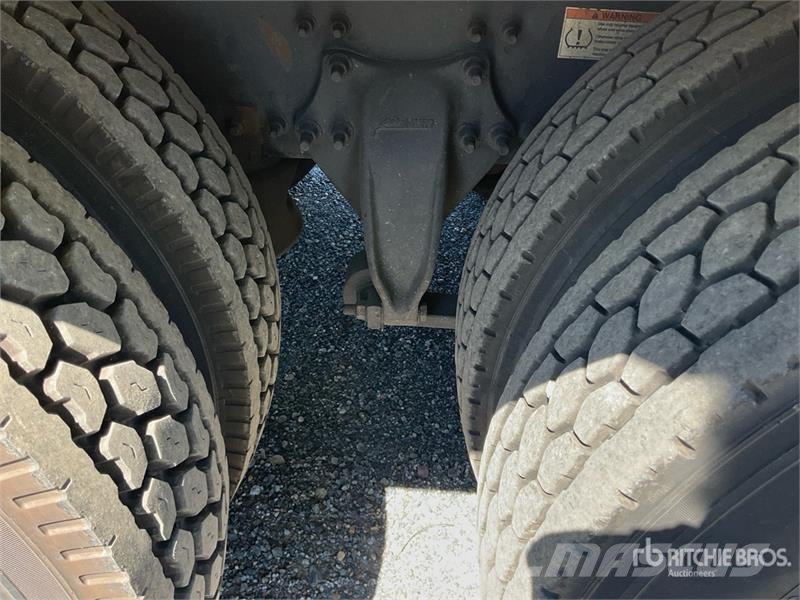 Freightliner M2 106 Грузовики-Рефрижераторы